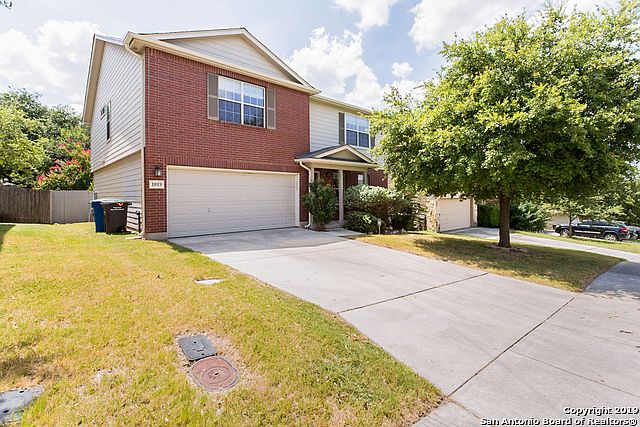 1st image of 1019 Magnolia Crst