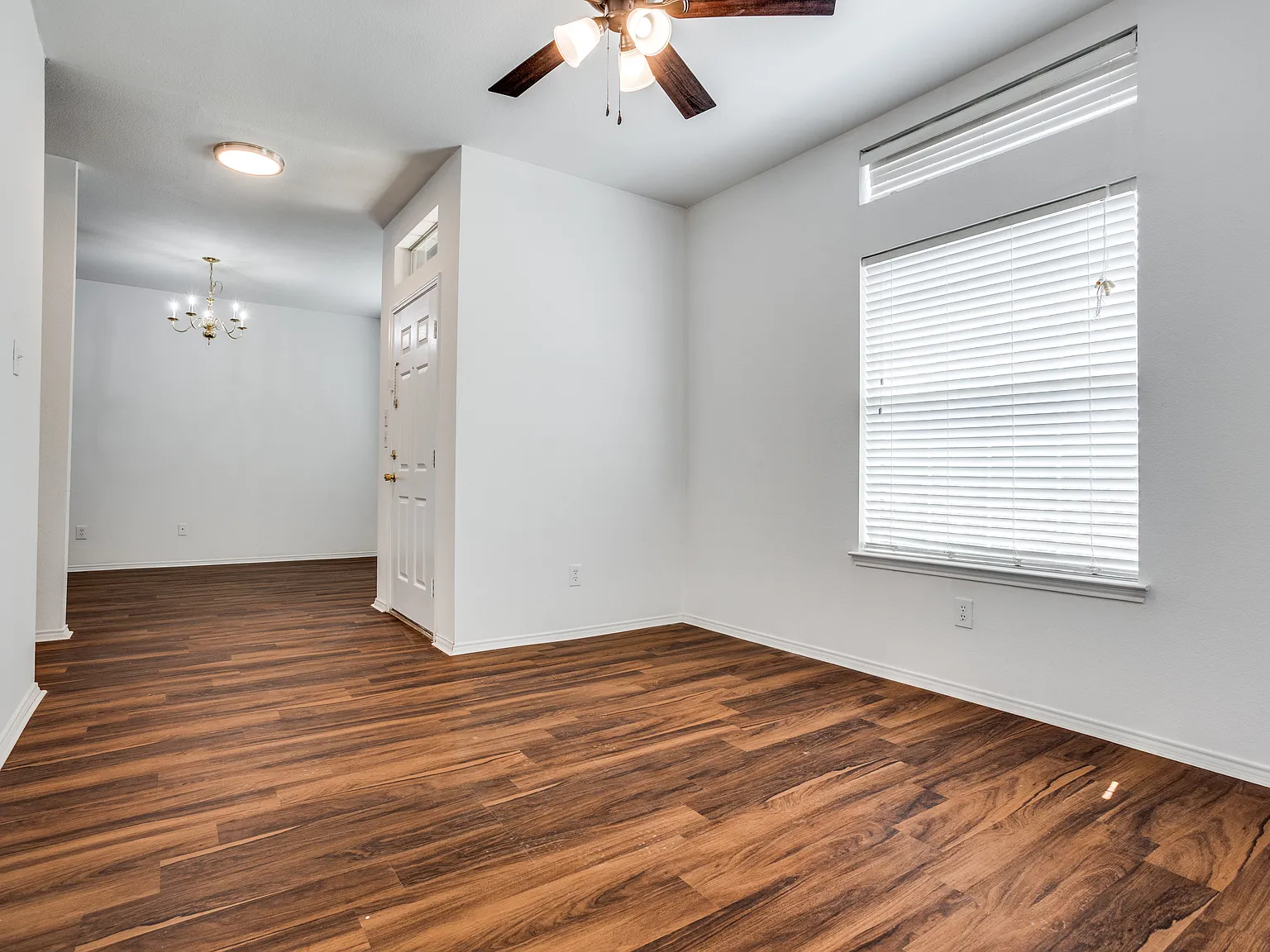 3 bed, 1852 sqft, $2,295 — Photo 4