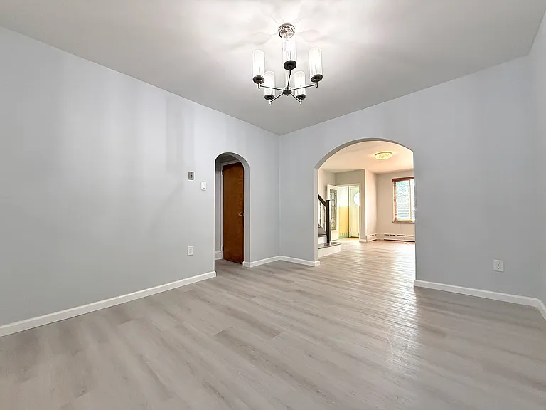 2217 S 24th St — Photo 13