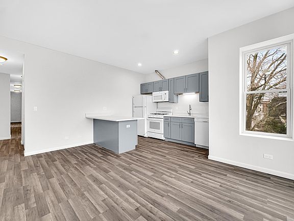 4th image of 5225 W Washington Blvd #5223-4