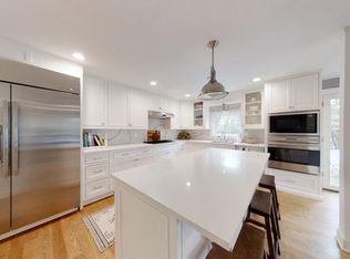 366 Dogwood Dr, Union, NJ 07083