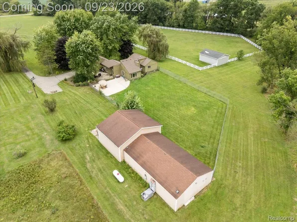 15681 Arnold Rd, Gregory, MI 48137