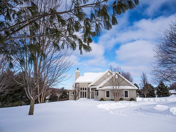 home is on a 1.54 acre lot