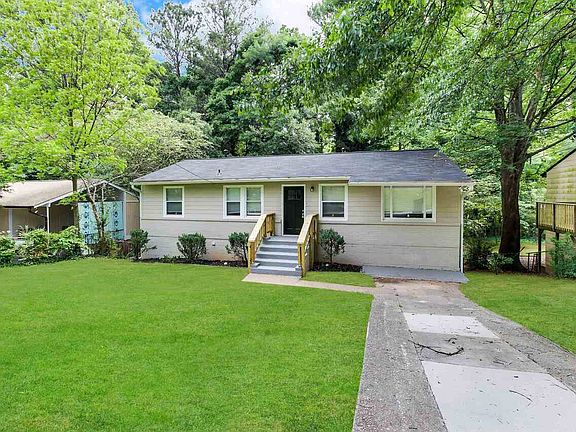 3rd image of 3122 Latona Dr SW
