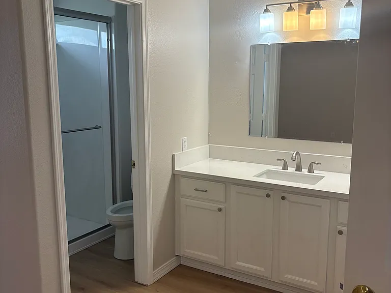 1633 E Lakeside Dr #136 — Photo 11