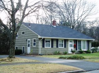 95 Cameo Rd, Stratford, CT 06614