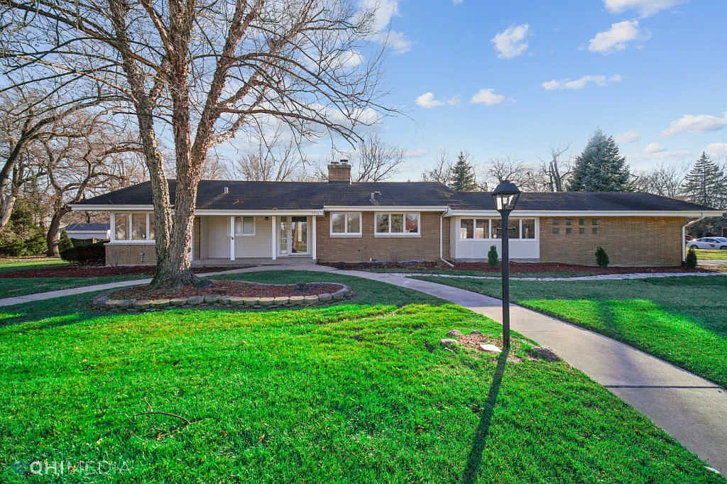 2516 Flossmoor Rd photo 1