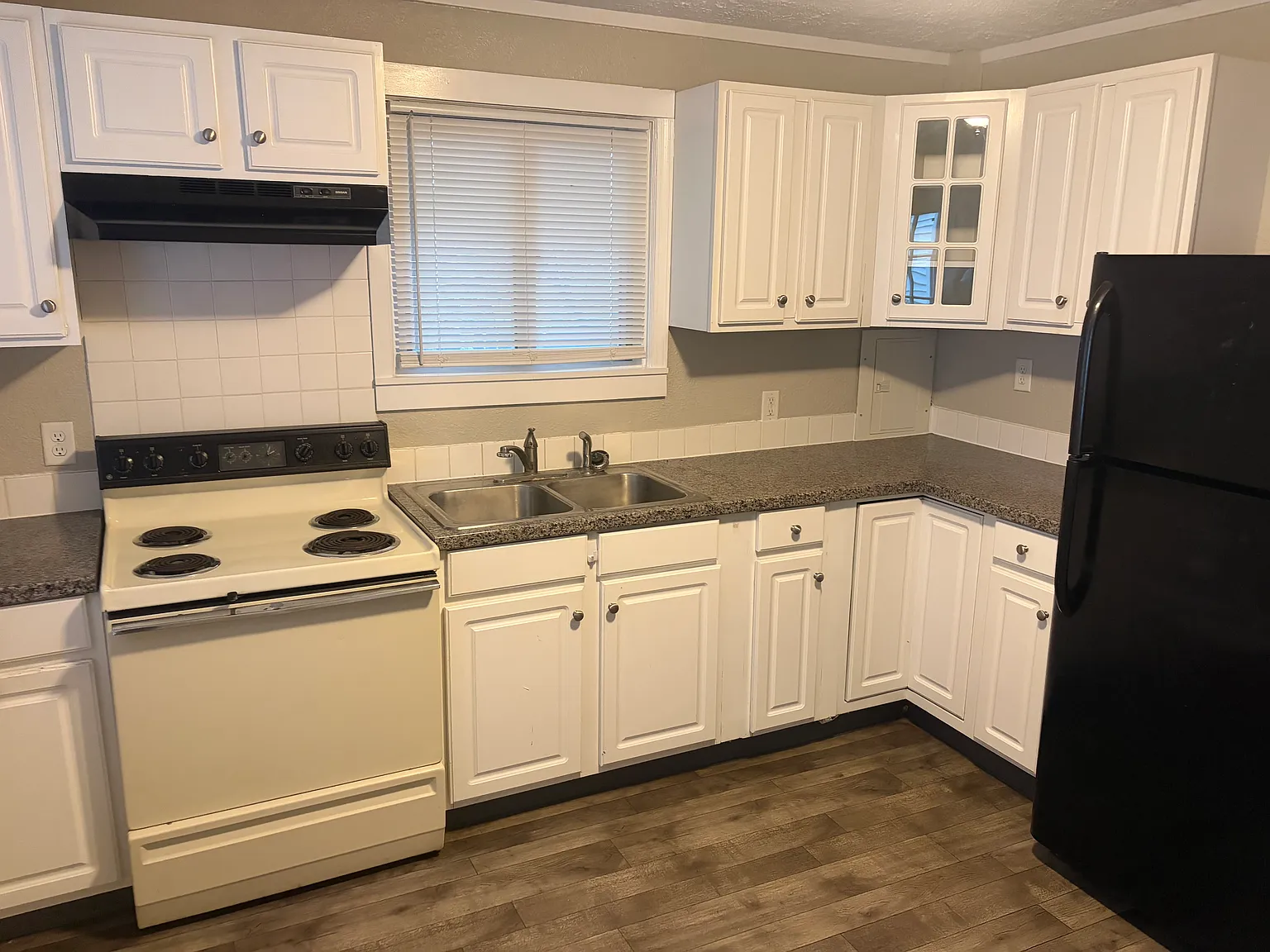 2 bed, $1,250 — Photo 4