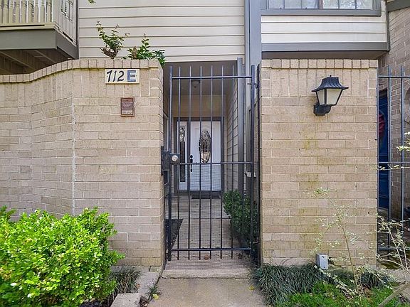 3rd image of 712 Country Place Dr APT E