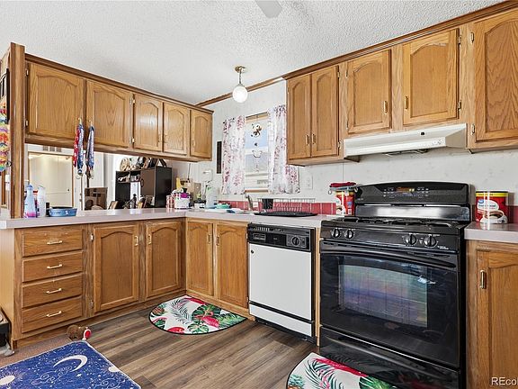 4th image of 1570 Sedalia Way