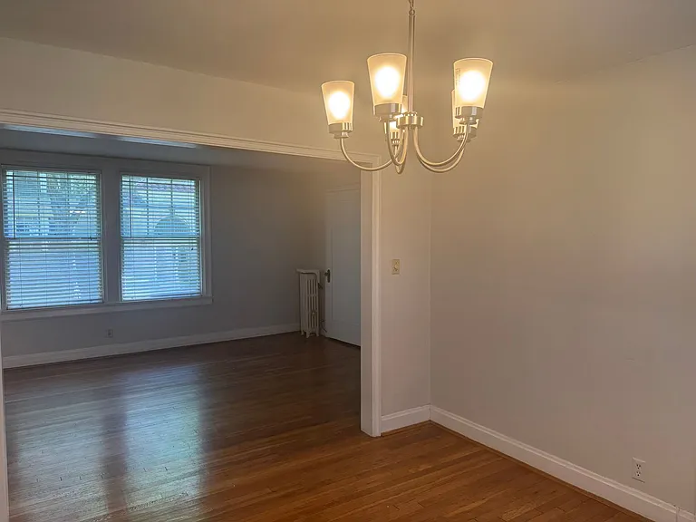 Madison Court — Photo 16