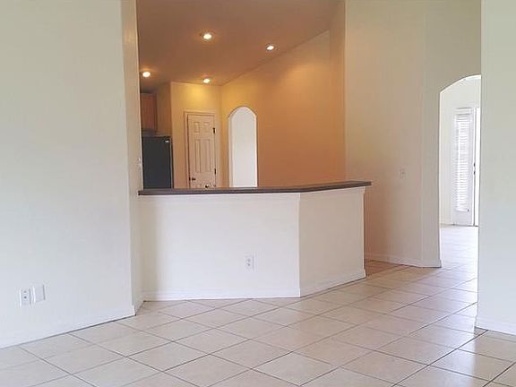 3rd image of 2804 Shumard St