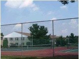 2628 Rolling Green Dr, Macungie, PA 18062
