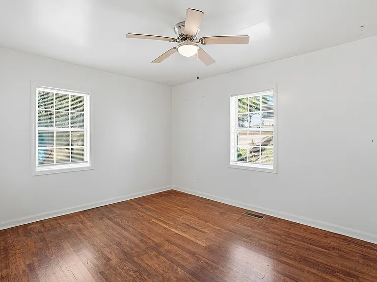 517 11th Ct W — Photo 19