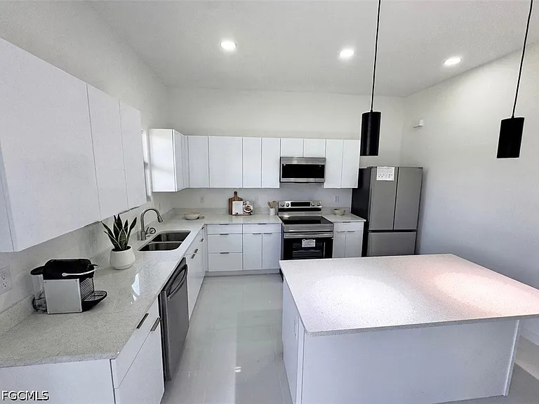 4206 NW 32nd Ln — Photo 10