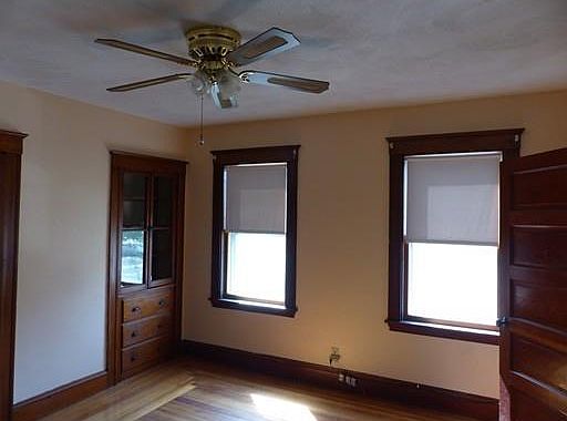 5th image of 222 Franklin St #3