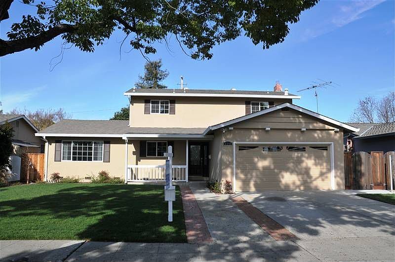 2nd image of 2261 Highland Park Ln