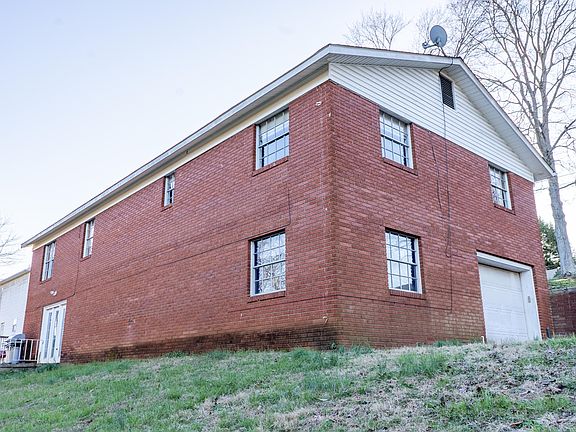 3rd image of 510 Orchard Dr