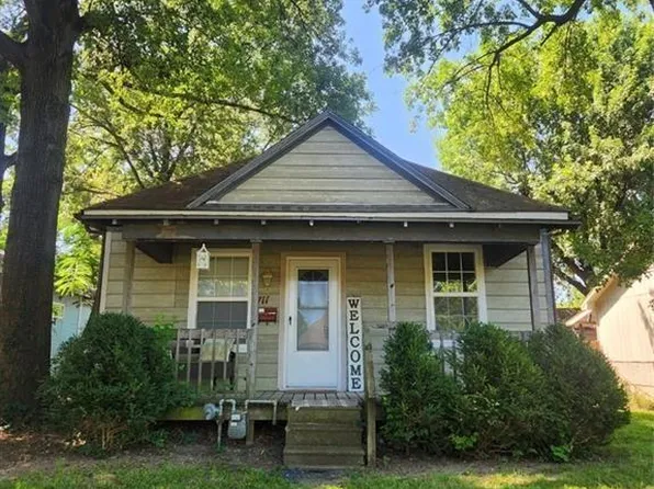 711 W Kansas St, Pittsburg, KS 66762