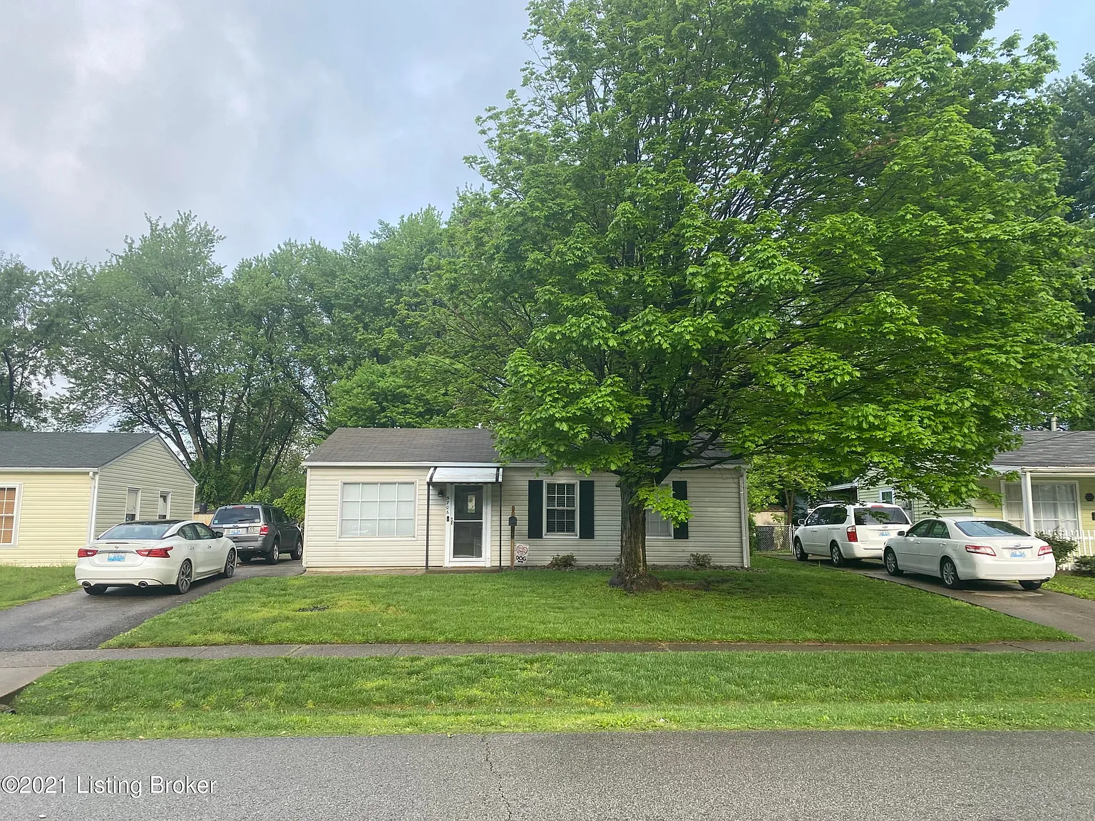 5706 Loretta St photo 1