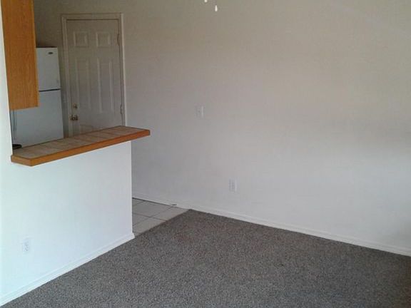 3rd image of 514 E Norris Dr