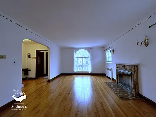 Rented by Daniel Gale Sotheby's International Realty | media 4