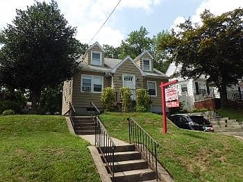 2nd image of 613 Belmont Ave