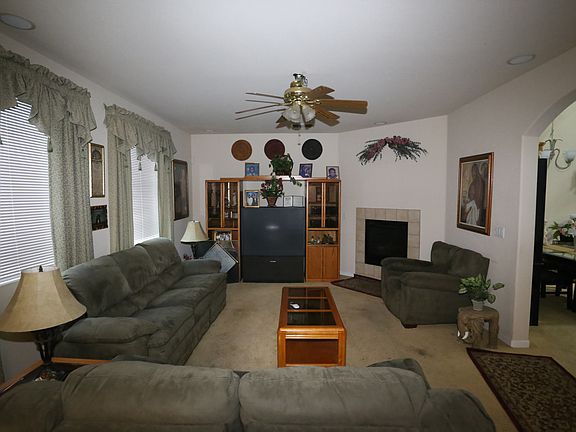 4th image of 1913 Ambridge Dr