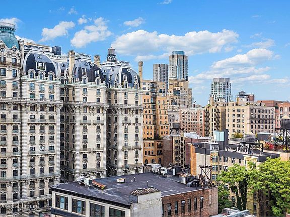 5th image of 2138 Broadway #15D