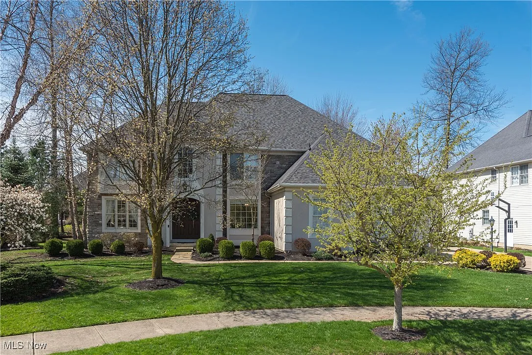33518 Silver Oak Dr photo 1