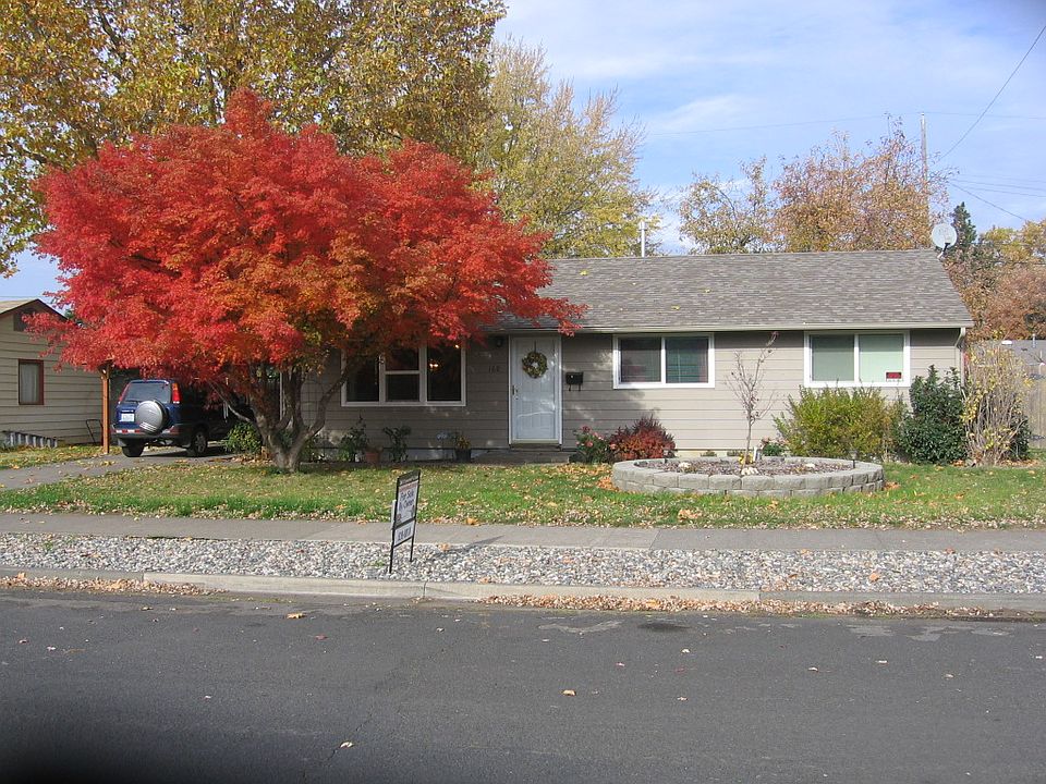 1st image of 160 Bethel St