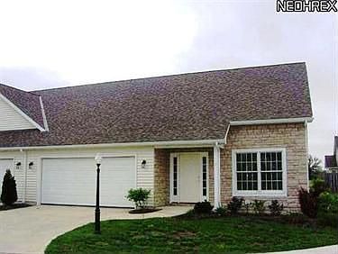1st image of 9 Canterbury Cir
