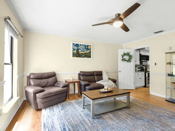 9012 Woodrun Rd, Pensacola, FL 32514