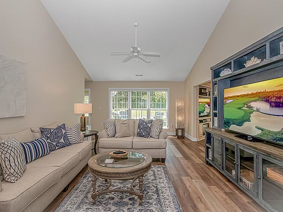 5th image of 4330 Oakwood Circle