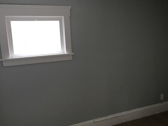 4th image of 4128 Marvin Ave