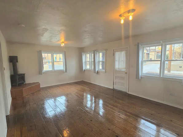 523 Agua Fria St, Santa Fe, NM 87501