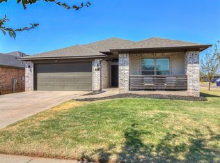 469 Nest Cir, Yukon, OK 73099