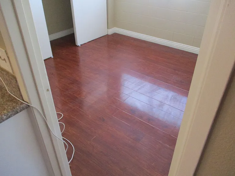 2933 Elm Ave — Photo 10