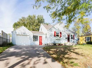 1313 S Glendale Ave, Sioux Falls, SD 57105