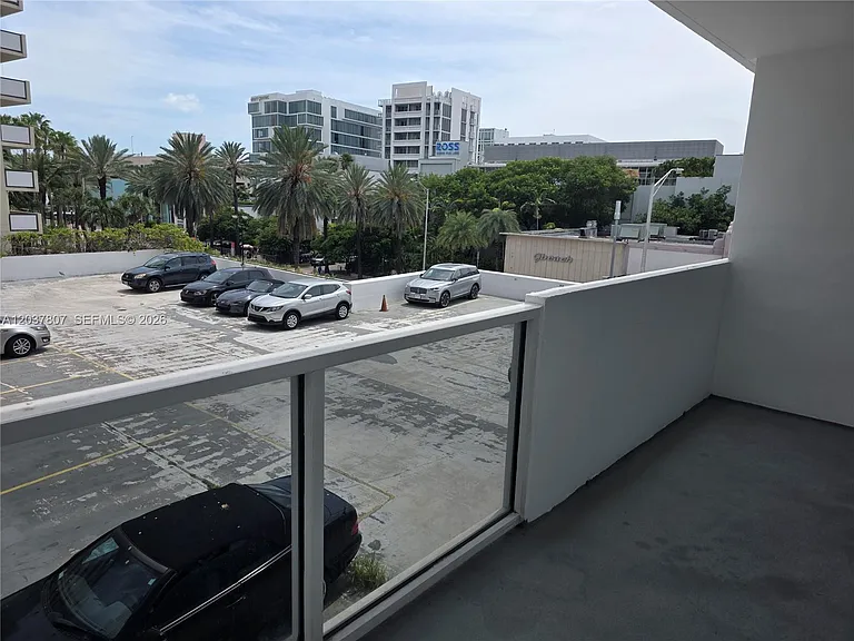 100 Lincoln Rd #307 — Photo 29