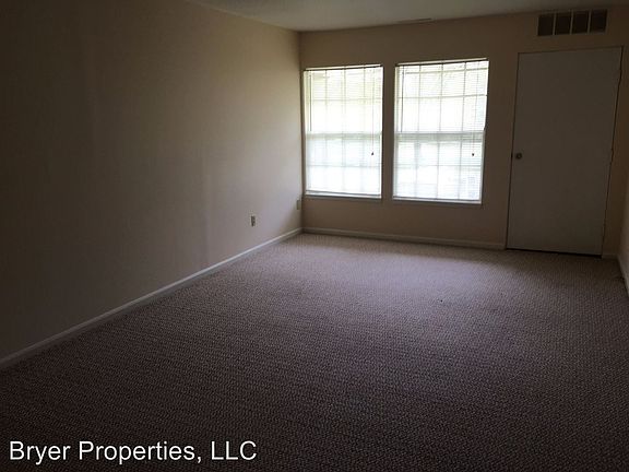 4th image of 107 Skyview Dr APT 3