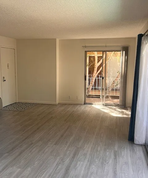 Spanish Castle Apartments — Photo 16