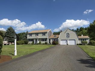 19 Boxwood Ln, Duxbury, MA 02332