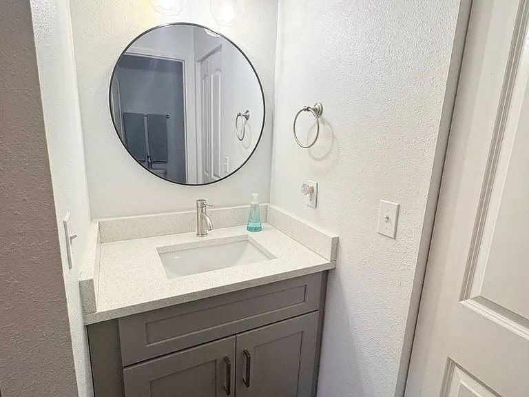 654 Capistrano Ct — Photo 15