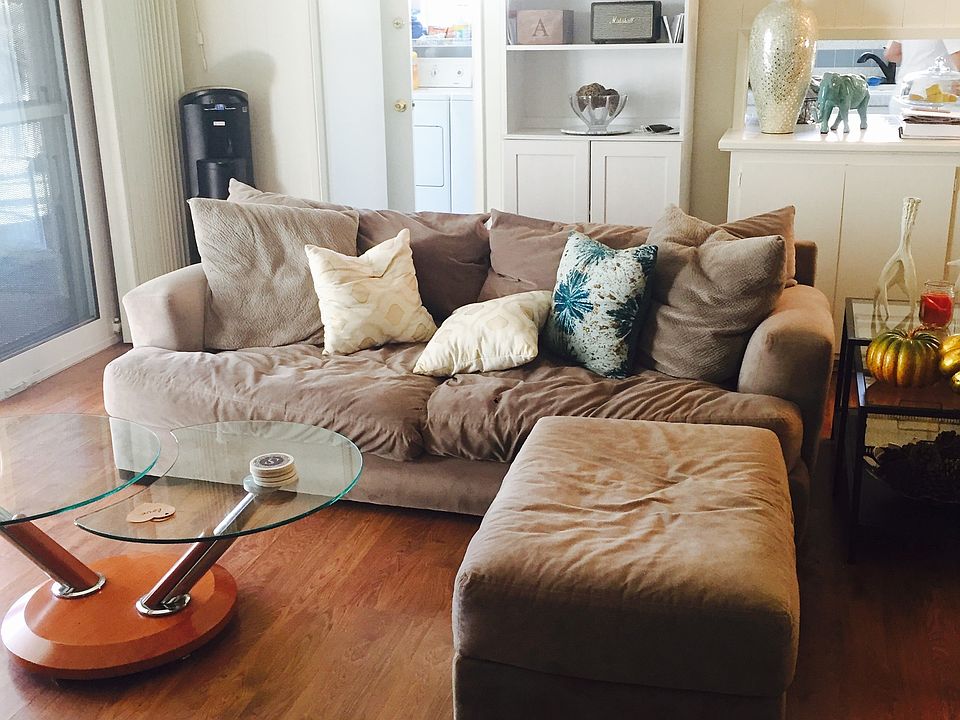 2nd image of 5209 Saloma Ave