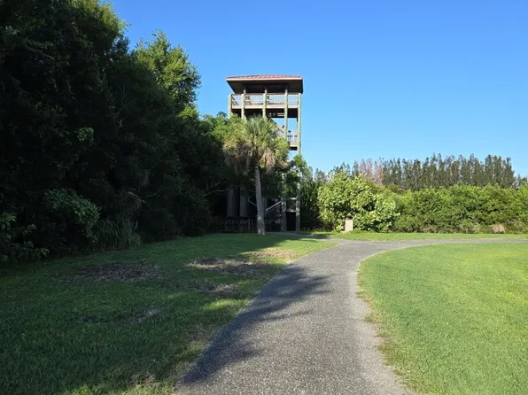 2823 Landing Dr, Titusville, FL 32796