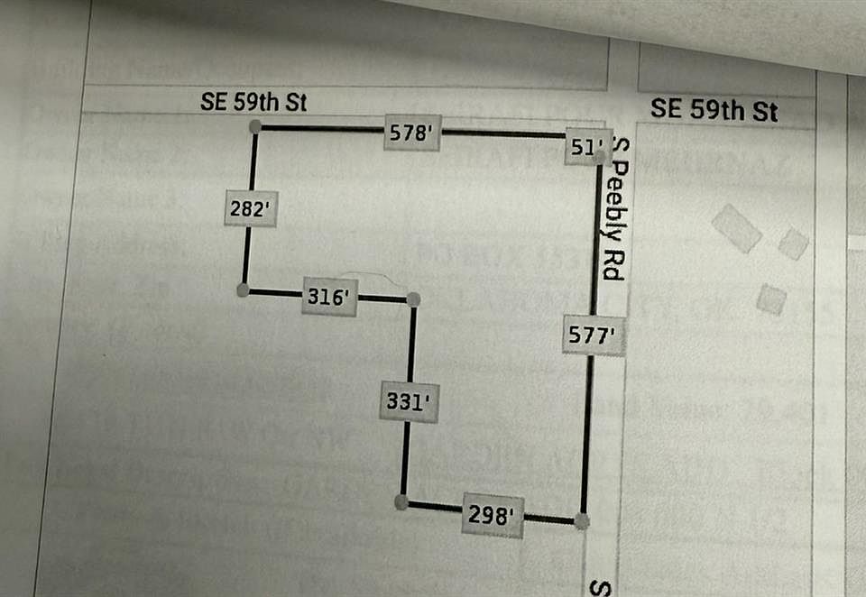 2nd image of Corner Se Peebly St #59