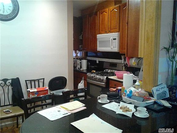 3rd image of 8611 102nd St
