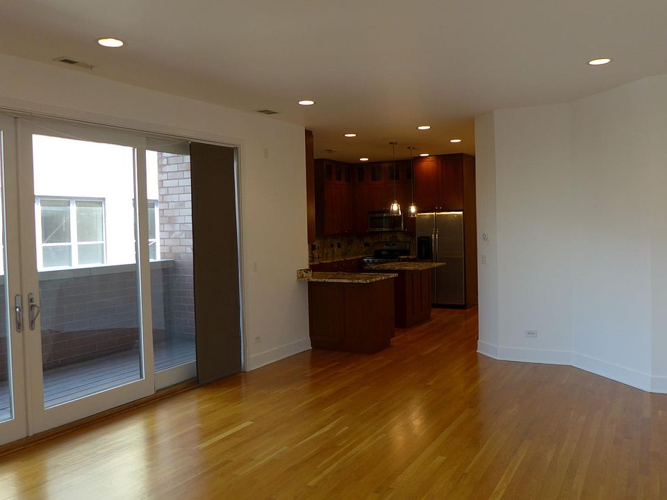 #302 - Living Room
