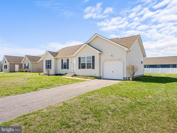301 N Friendship Way, Harrington, DE 19952